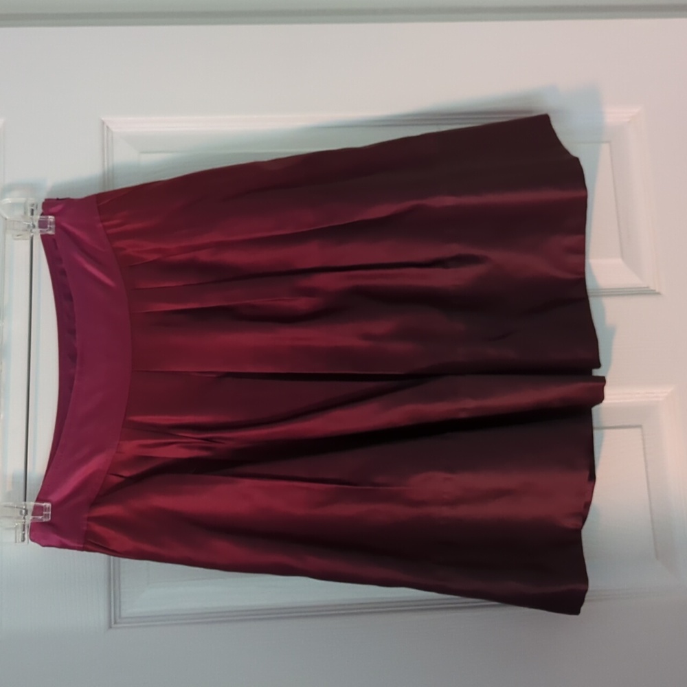 Ann Taylor loft OMBRE skirt size 4 silk blend.
